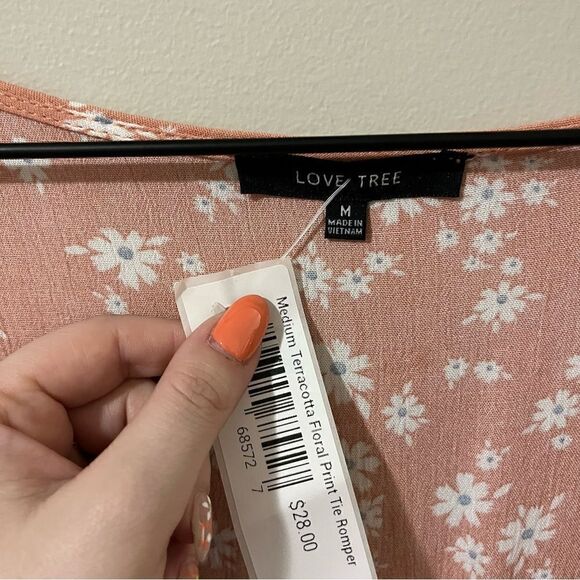 Love Tree Floral Smocked Romper - Picture 10 of 12